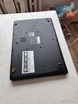 Acer Aspire ES1-531-N15W4  (čtyřjádrový procesor ) - 11