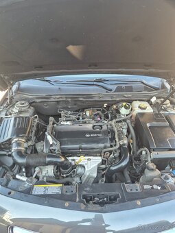 Opel Insignia 1.6 benzin. Nová STK +SPZ - 11