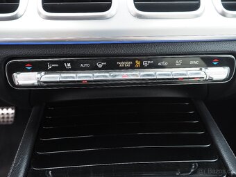 Mercedes-Benz GLE 300d AMG - 11