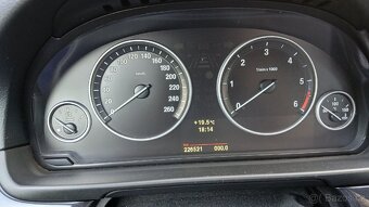 BMW 520d kombi - 11