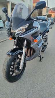 Yamaha FZ6 Fazer - 11