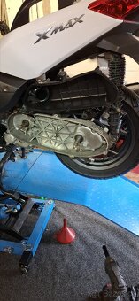 Yamaha X-max 125 ABS - 11