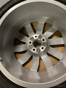 Orig zimni Audi A6 S6 4K c8 r19 Michelin 245/45/19 95% - 11
