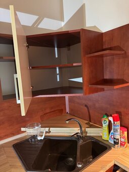 Kuchyňská linka se spotřebiči - 11