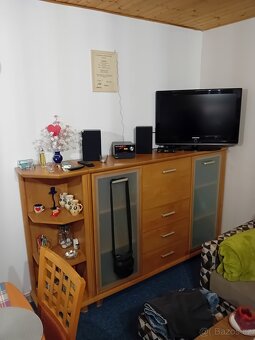 Rozkládací jídelní stůl - 11