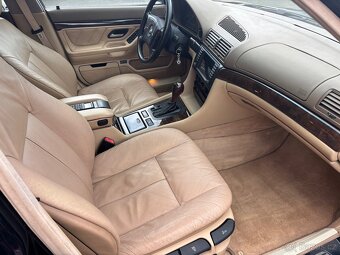 Bmw 7 e38 V8 - 11
