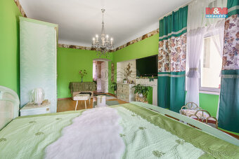 Prodej rodinného domu, 350 m², Postoloprty, ul. Wolkerova - 11