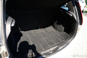 FORD FUSION 1,4 TDCI 50KW 2011 - 11