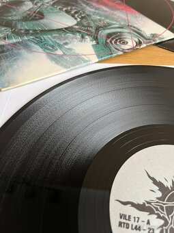 Paradise Lost – Lost Paradise - 11