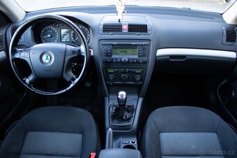 Škoda Octavia Combi 2.0 FSI Ambiente - 11