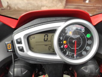 Triumph Tiger 1050 ABS - 11