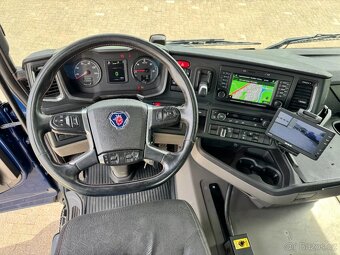 Scania R450 XT 6x4 / Nosič kontejnerů - 11