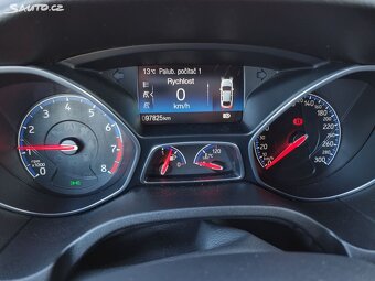Ford Focus RS - 11