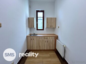 Pronájem kanceláří 128 m² - 11