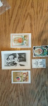 Kříže, madonky, sv. obrázky a staré modlitební knížky - 11