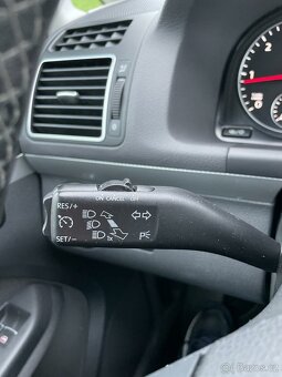 Touran 2.0 TDI LIFE - 11