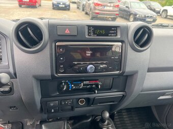 Toyota Land Cruiser GRJ 76 - 11