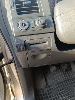 Prodám Chevrolet Captiva 2,4 LPG - 11