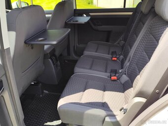 Volkswagen Touran 1.4TSi 2010 zánovní STK - levně - 11