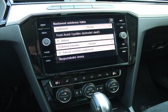 Wolksvagen Passat 2.0TDi DSG 140/kW,Highline,Webasto - 11