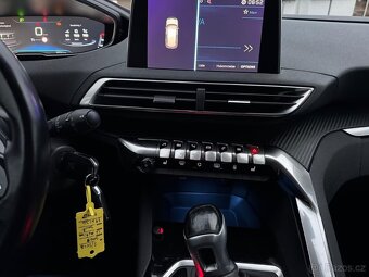 Peugeot 3008 Active 1.2i 131PS 2 Klim PDC AL 2/18 - 11