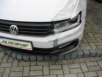 VW Passat Variant 2,0 TDi-110 kW DSG R-LINE, Pojízdný - 11