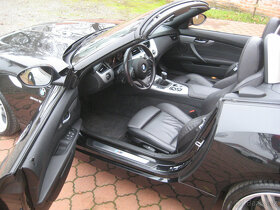 BMW Z4 sDRIVE 2.3i 150 KW 2.MAJ, SERVISKA, MANUÁL - 11