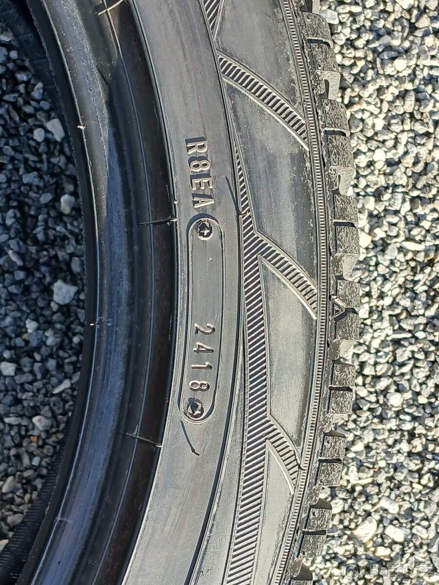 Zimní pneu Falken 275/40/20 , 245/45/20 vzorek 6,5mm - 12