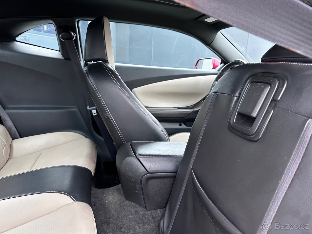 Chevrolet Camaro SS z roku 2014 - 12