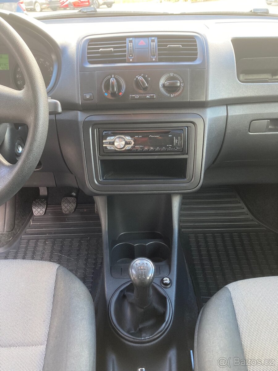 Škoda Fabia 2 Active 1,2 TSI 77kw - v zachovalém stavu - 12