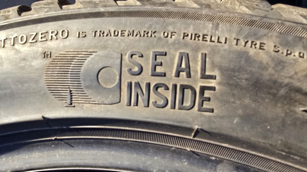 Zimní pneu 245/45/18 Pirelli - 12