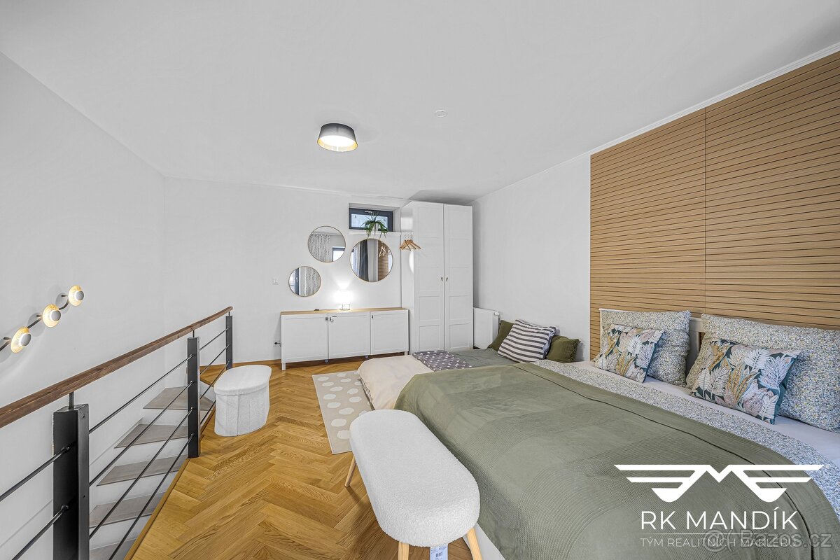 Prodej byty 2+kk, 42 m² - Praha - Karlín, ev.č. 717 - 12
