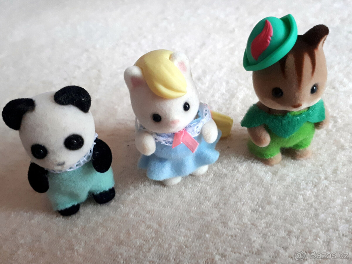 Sylvanian Families Carousel - kolotoč - 3 figurky - 12