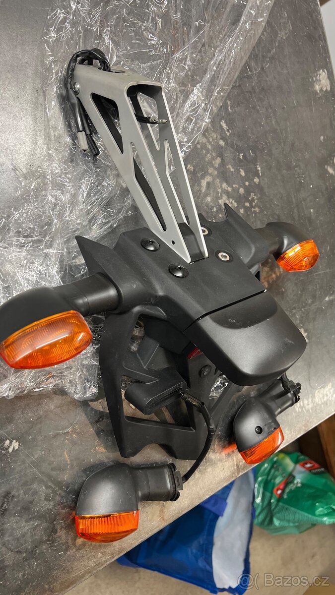 Indian SCOUT , Yamaha R1 2012 - 12