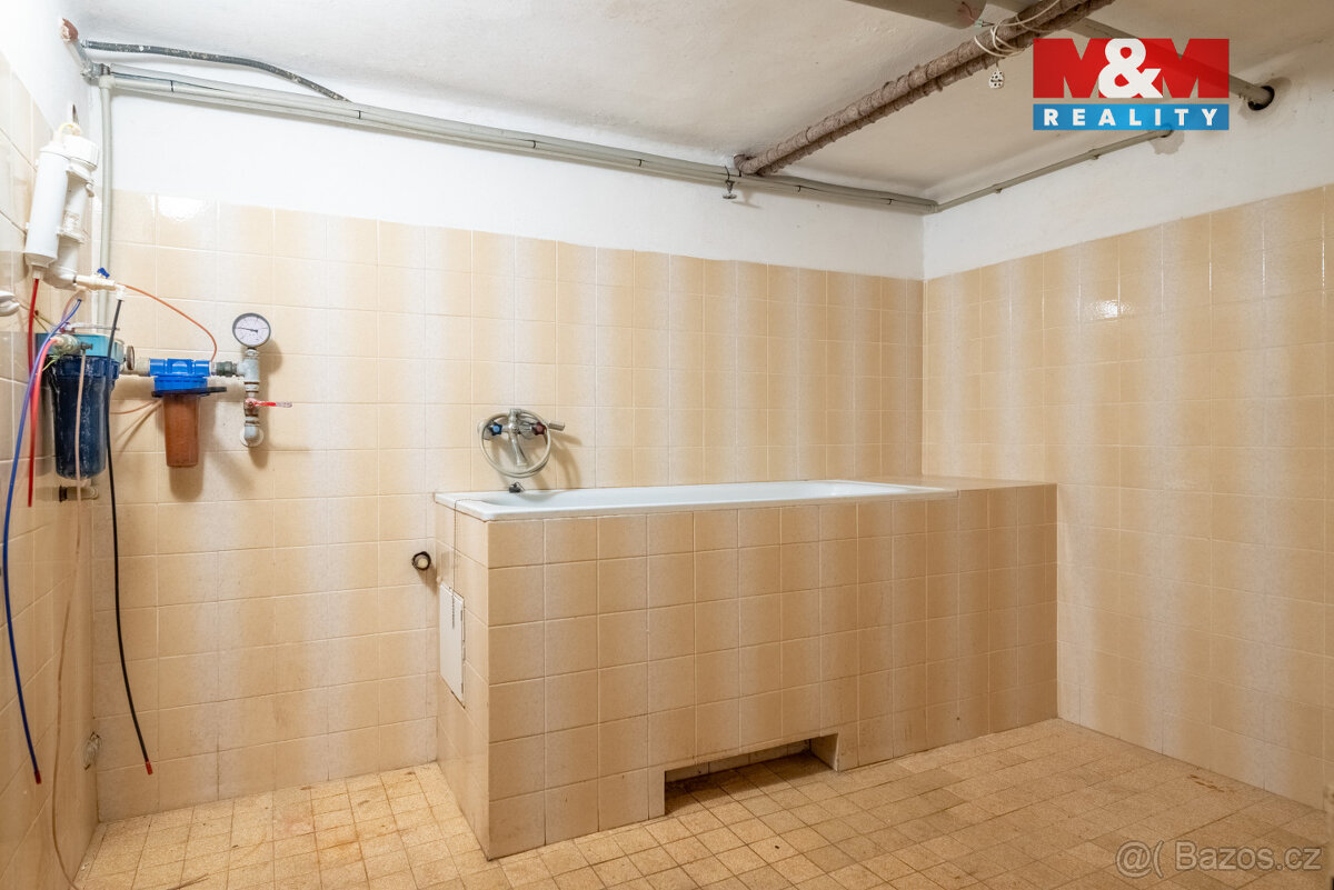 Prodej rodinného domu, 262 m², Strakonice, ul. Ptákovická - 12