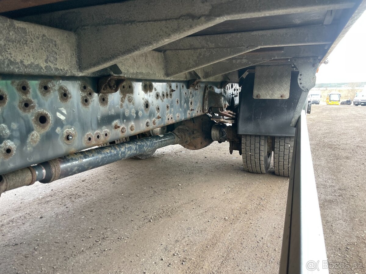 Iveco EUROCARGO 120E25 PLACHTA ČELO - 12