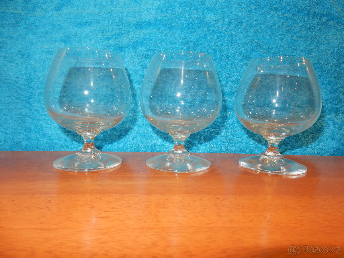 Prodám z pozustalosti ruzné sklenice atd - 12