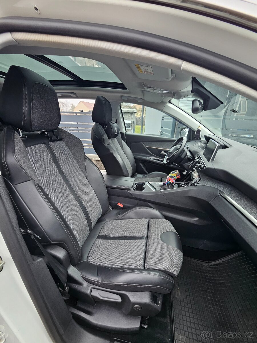 Na prodej Peugeot 3008 - 12