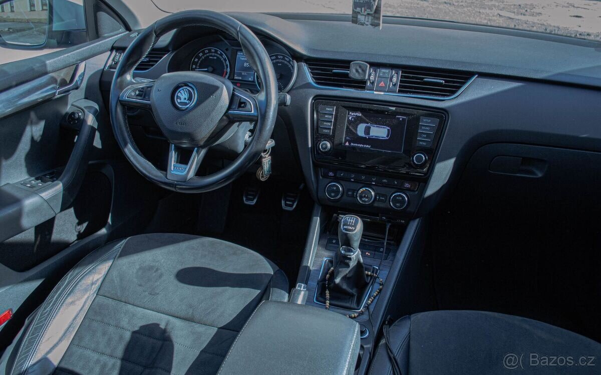 Škoda Octavia Combi SCOUT 2.0 TDI 4x4 - 12