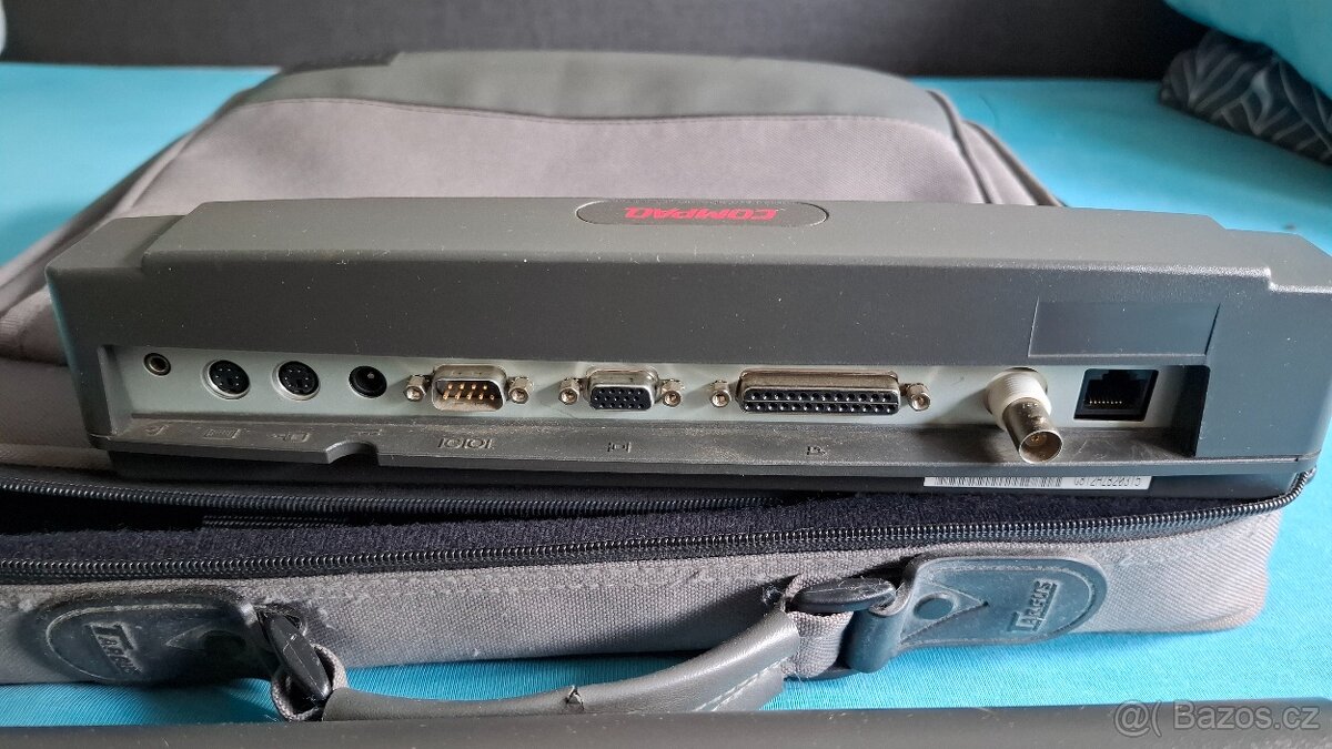 Retro notebook Compaq Armada 4220T - 12