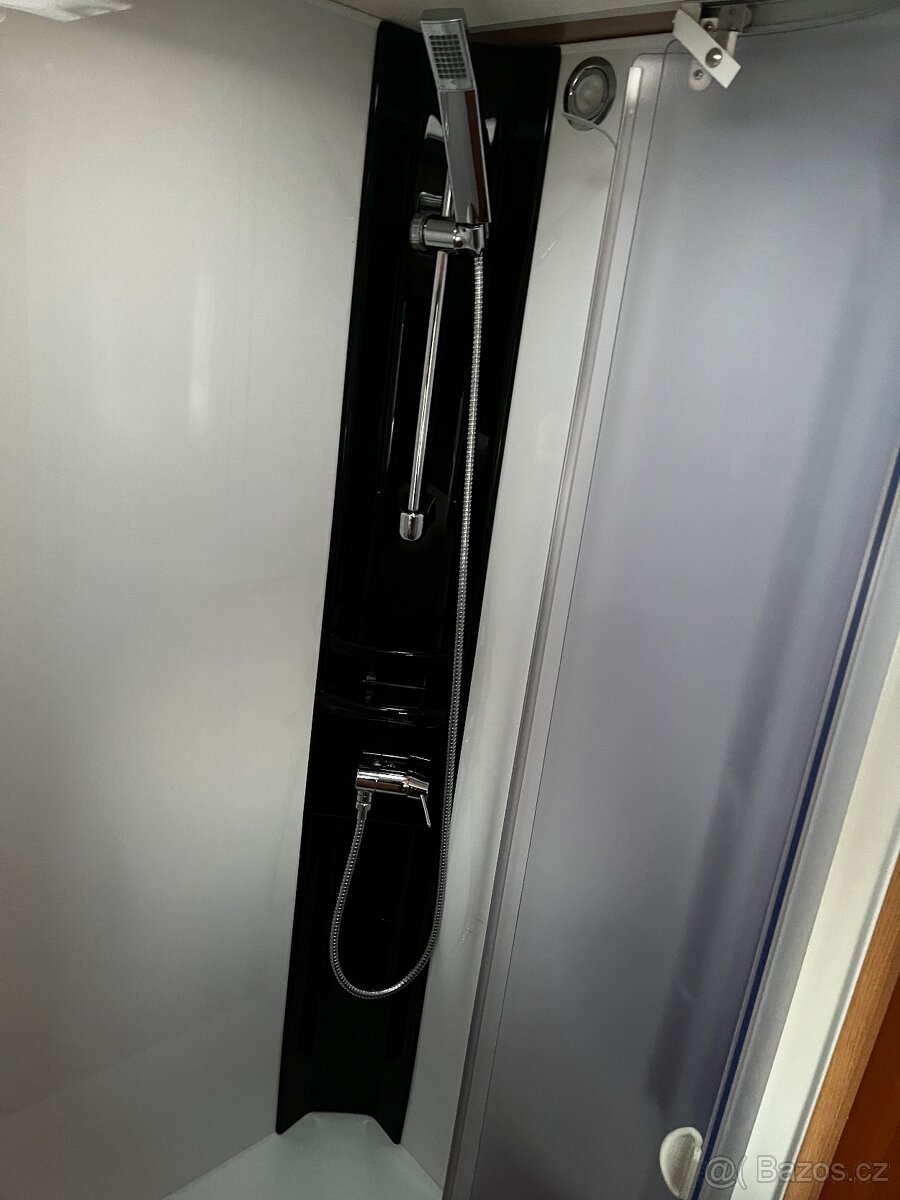 LMC Breezer H737G - 12