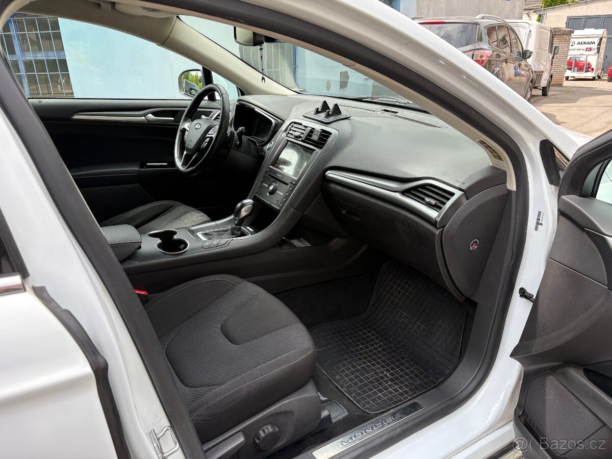 Ford Mondeo kombi 2,0TDCi,110kW automat 2018 - 12