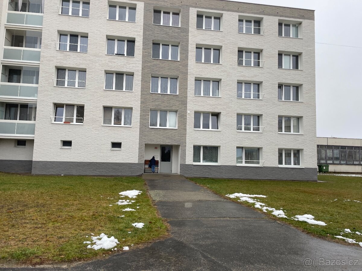 Dobrý den pronajmu byt 3+1 - 12