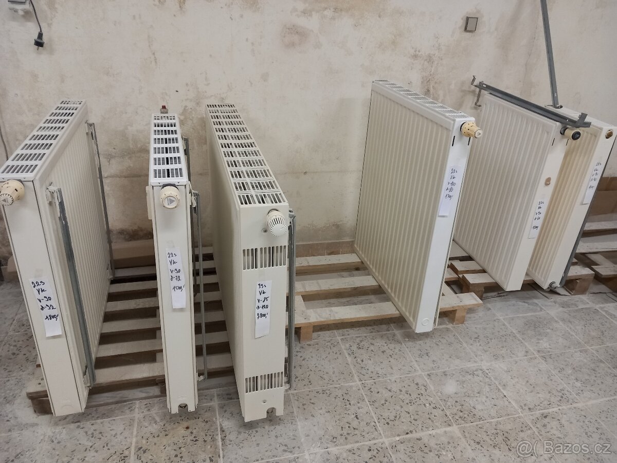 použité plechové radiátory - 12