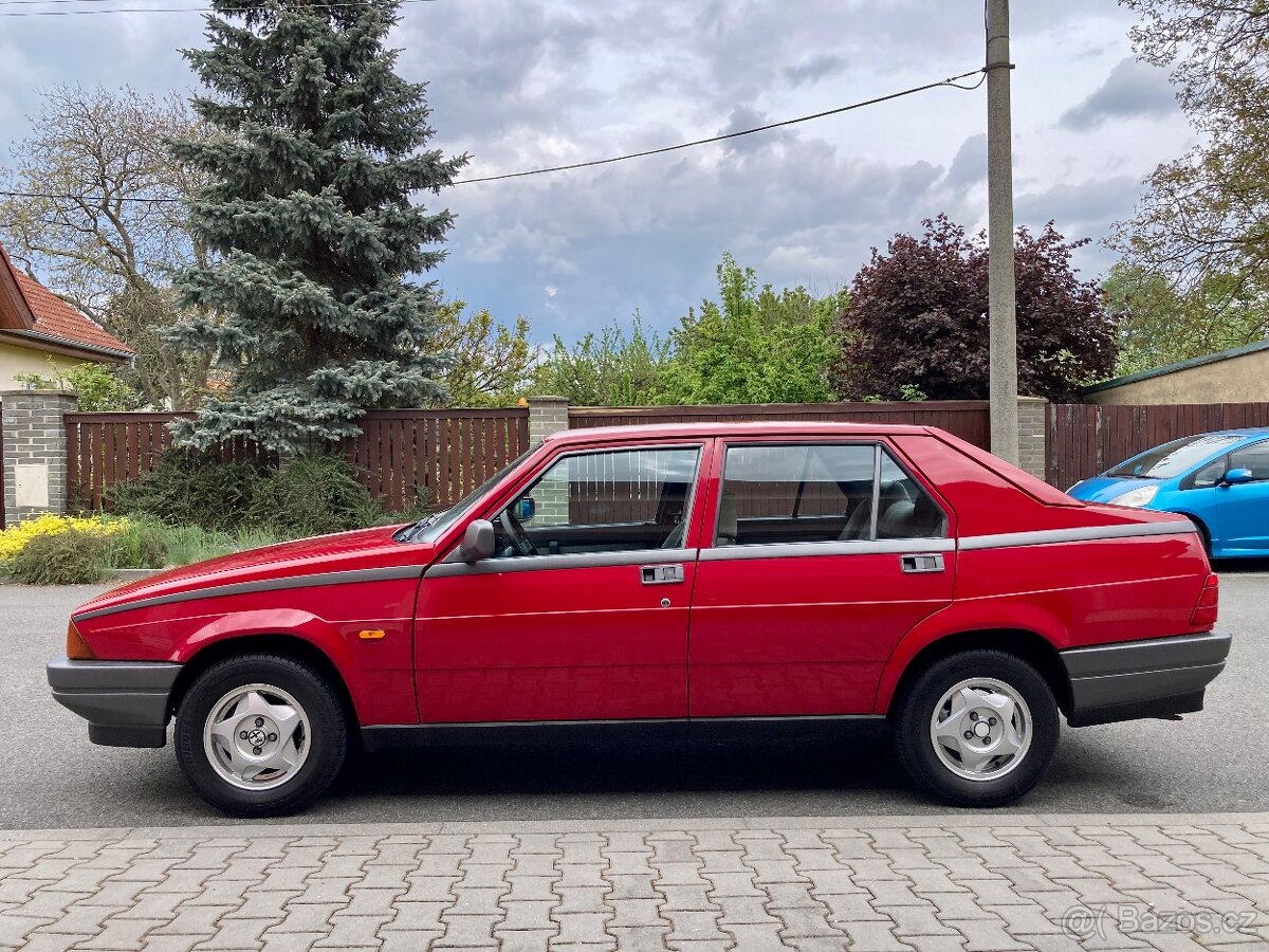 Alfa Romeo 75 1,6 i.e. - 12