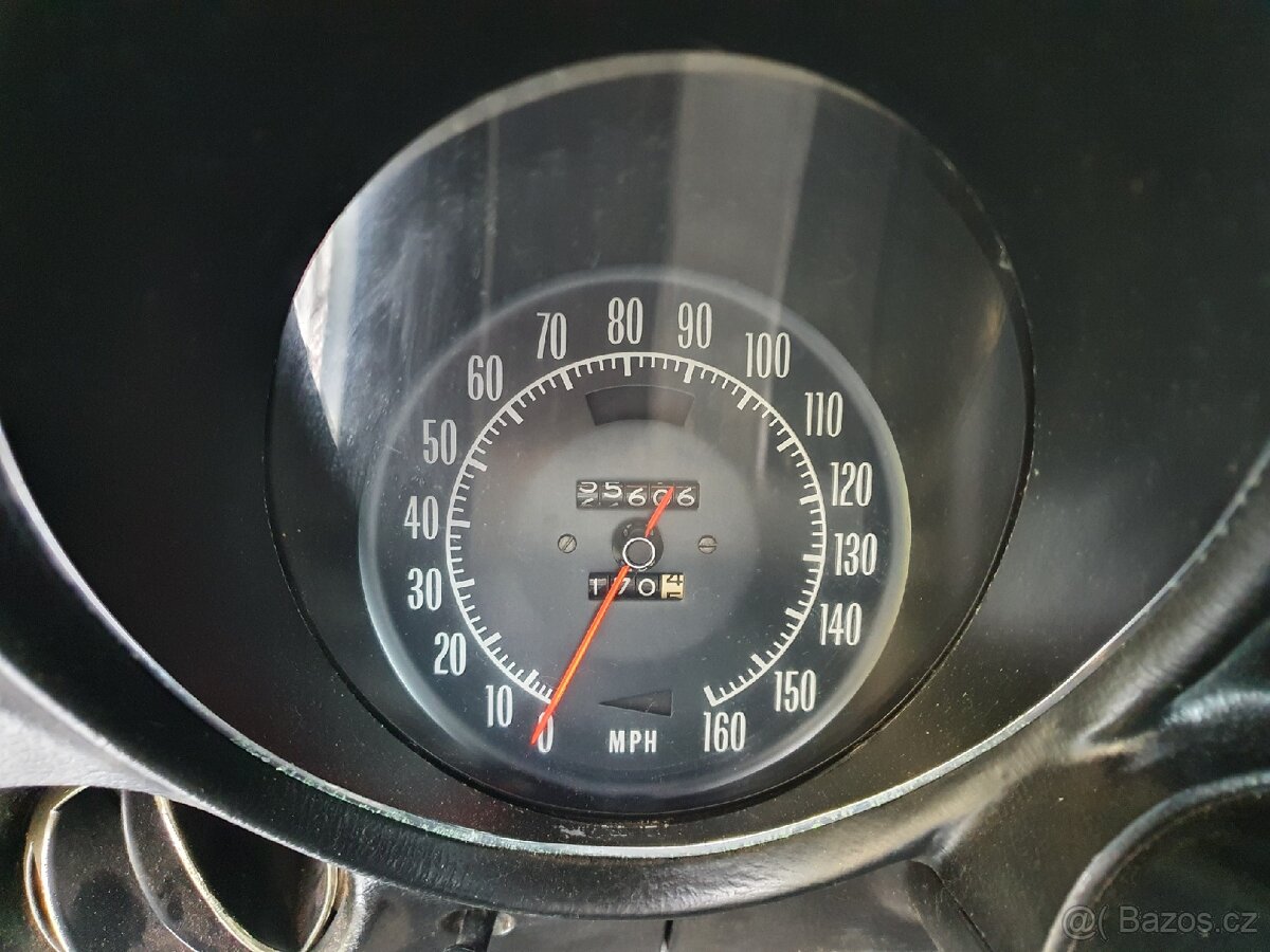 Chevrolet Corvette C3 cabrio manuál 1972 - 12