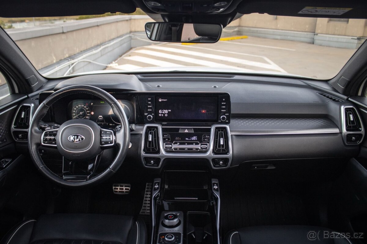 Kia Sorento 2.2 CRDi Platinum, 148kW, A8, Záruka 10/2027 - 12