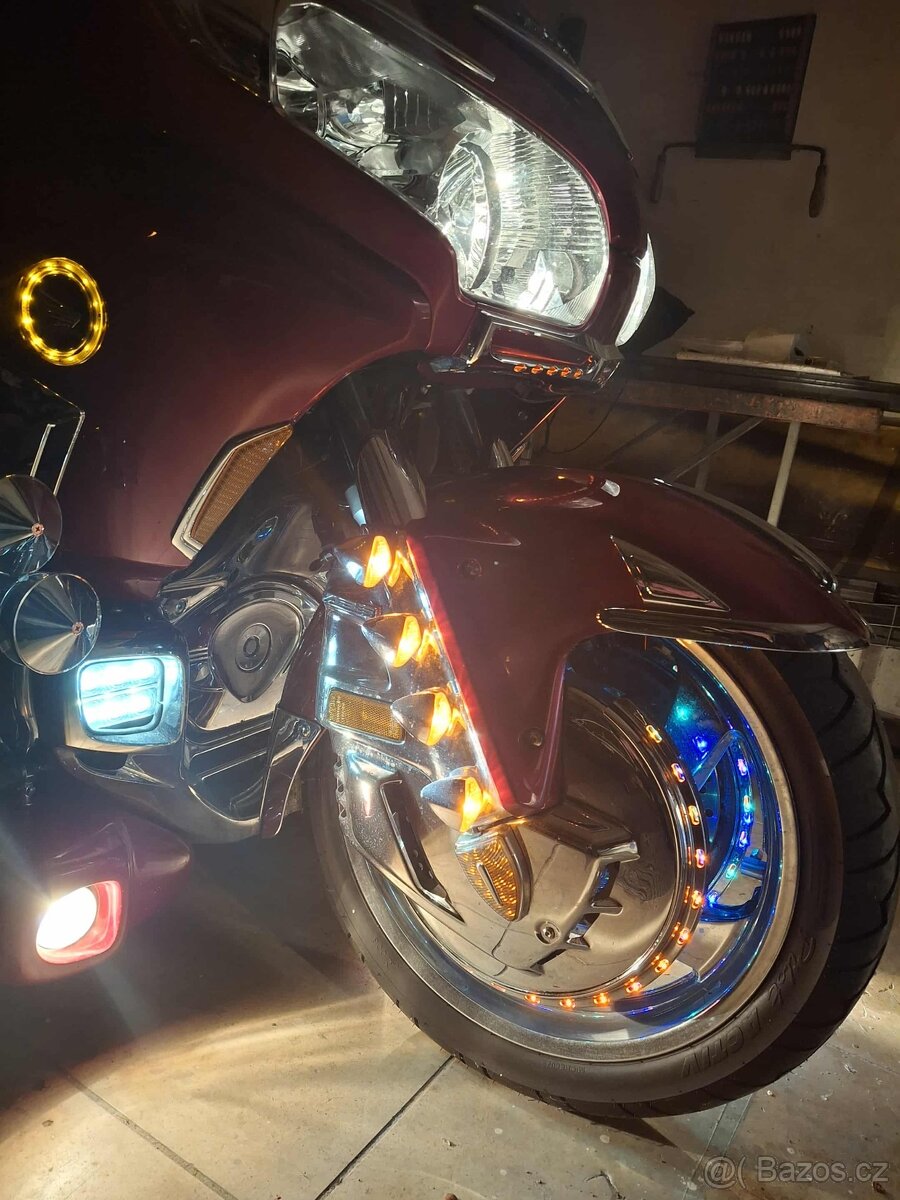 Prodám Hondu GL 1800 trike s vozíkem - 12