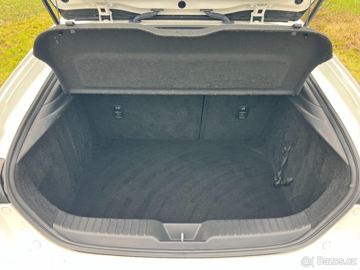 ► MAZDA 3 2.0i 90KW SPORTS G122 BOSE-LED-ACC-KAMERA - 12