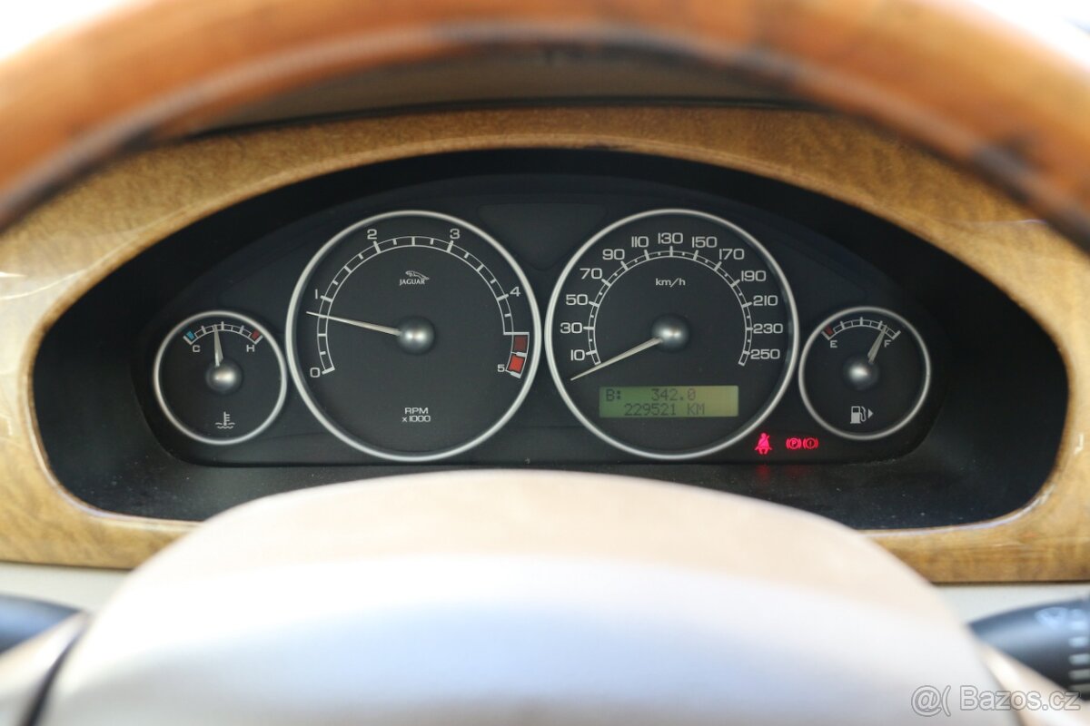 Jaguar X-Type 2.2 114KW - 12